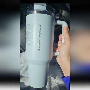 Stanley Blue Starbucks 2024 40oz